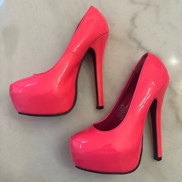 Shoes of Soul Brand Hot Pink Patent Platform Stiletto Pumps Size 5 - Picture 1 of 7
